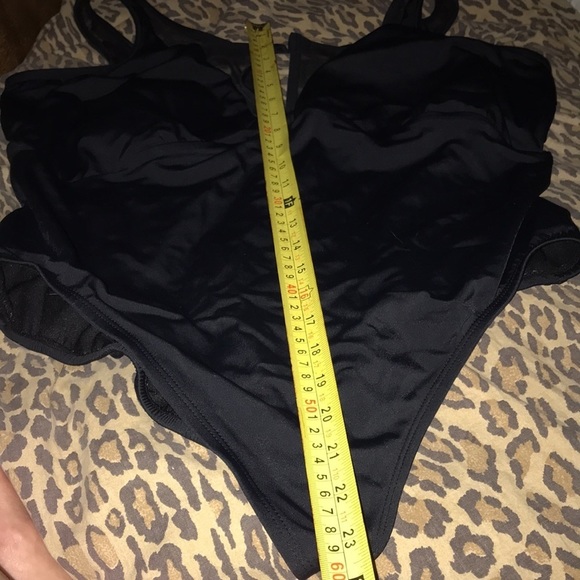 TIME & TRU size 1X 16w - 18wOne piece sheer top V- back slightly padded - Picture 10 of 16